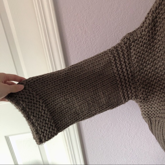 Turtle neck sweater - Picture 4 of 7